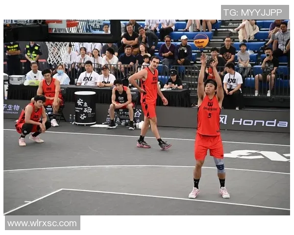 西安篮球队实力深度剖析与其他球队的对比研究