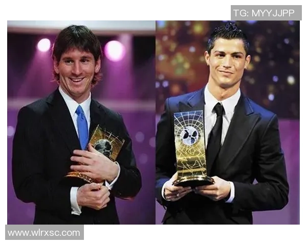 足球巨星同框瞬间汇聚各路传奇球员的精彩合影回顾