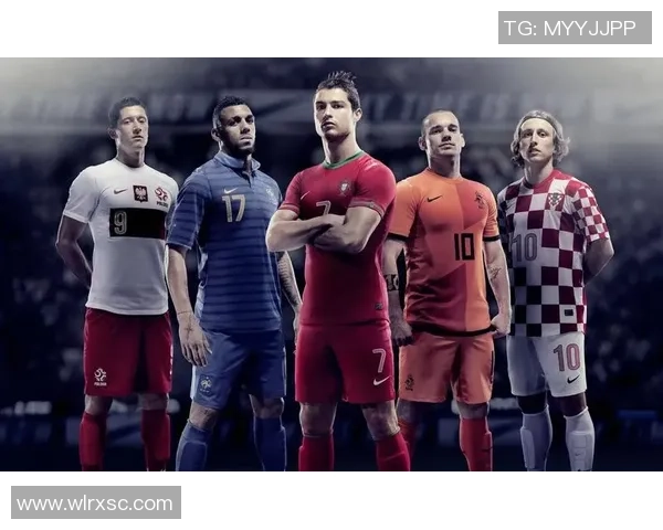 足球明星夜游酒吧揭秘球场外的另一面生活与魅力